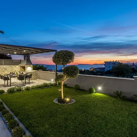 D&d Excelsior Villa *