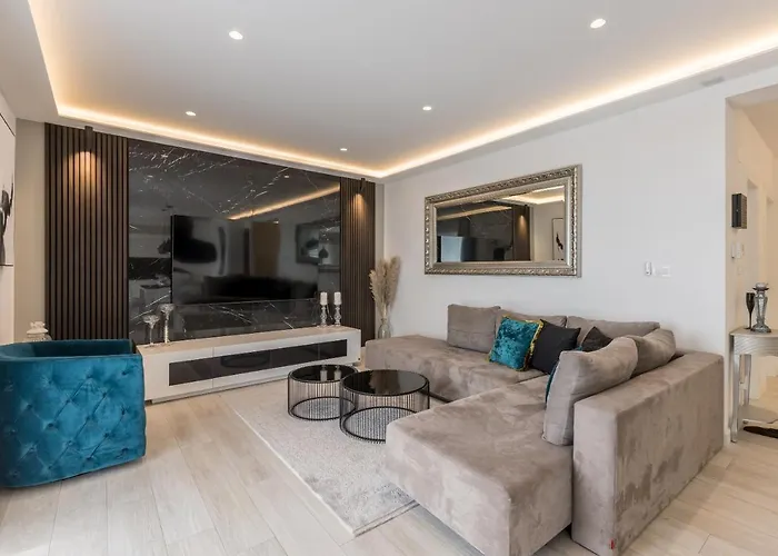 D&d Excelsior Villa *