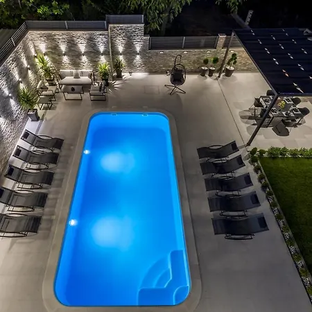 D&d Excelsior Villa *