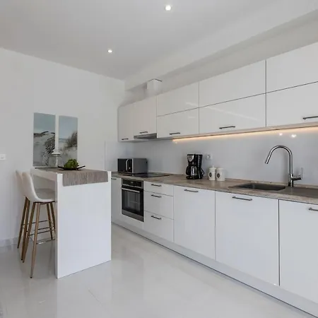 D&d Excelsior Podstrana