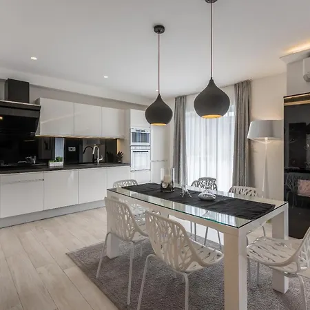 D&d Excelsior Villa *