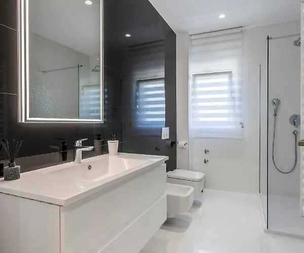 Villa D&d Excelsior Podstrana