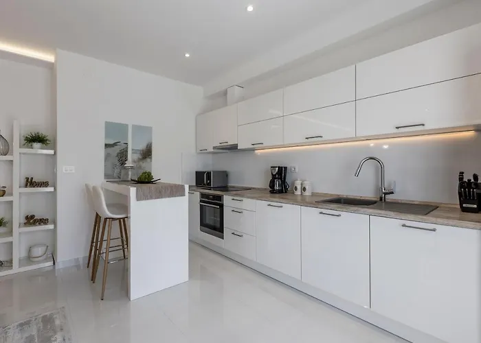 D&d Excelsior Podstrana