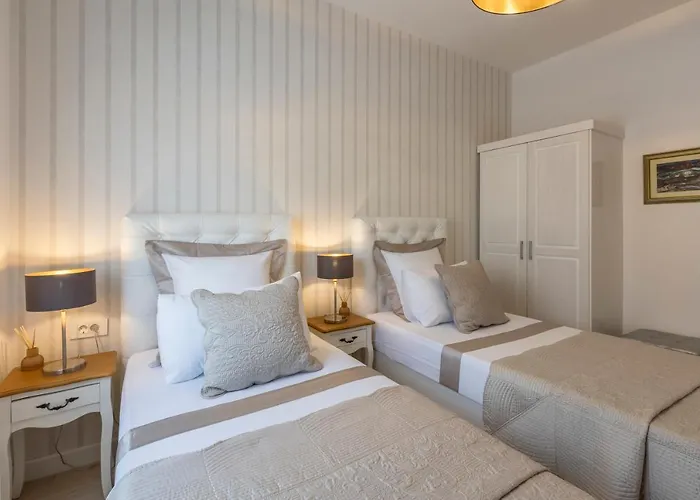 Villa D&d Excelsior Podstrana