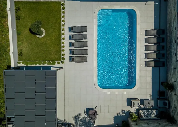 Villa D&d Excelsior Podstrana